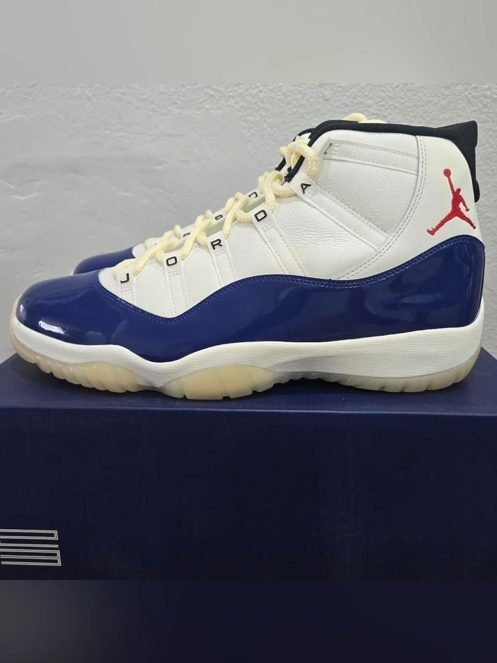 Jordan Retro 11 “Rare”